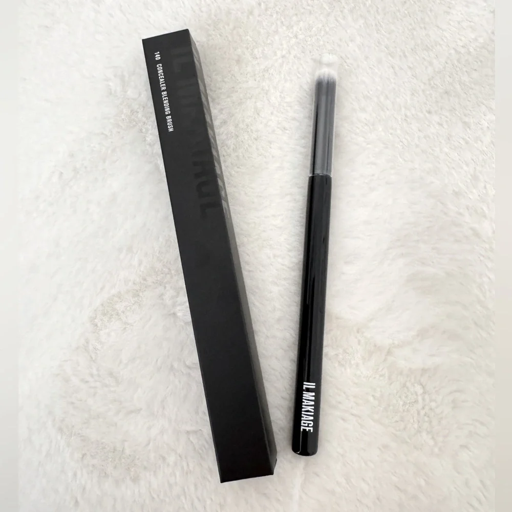 Il Makiage Concealer Blending Brush - NIB